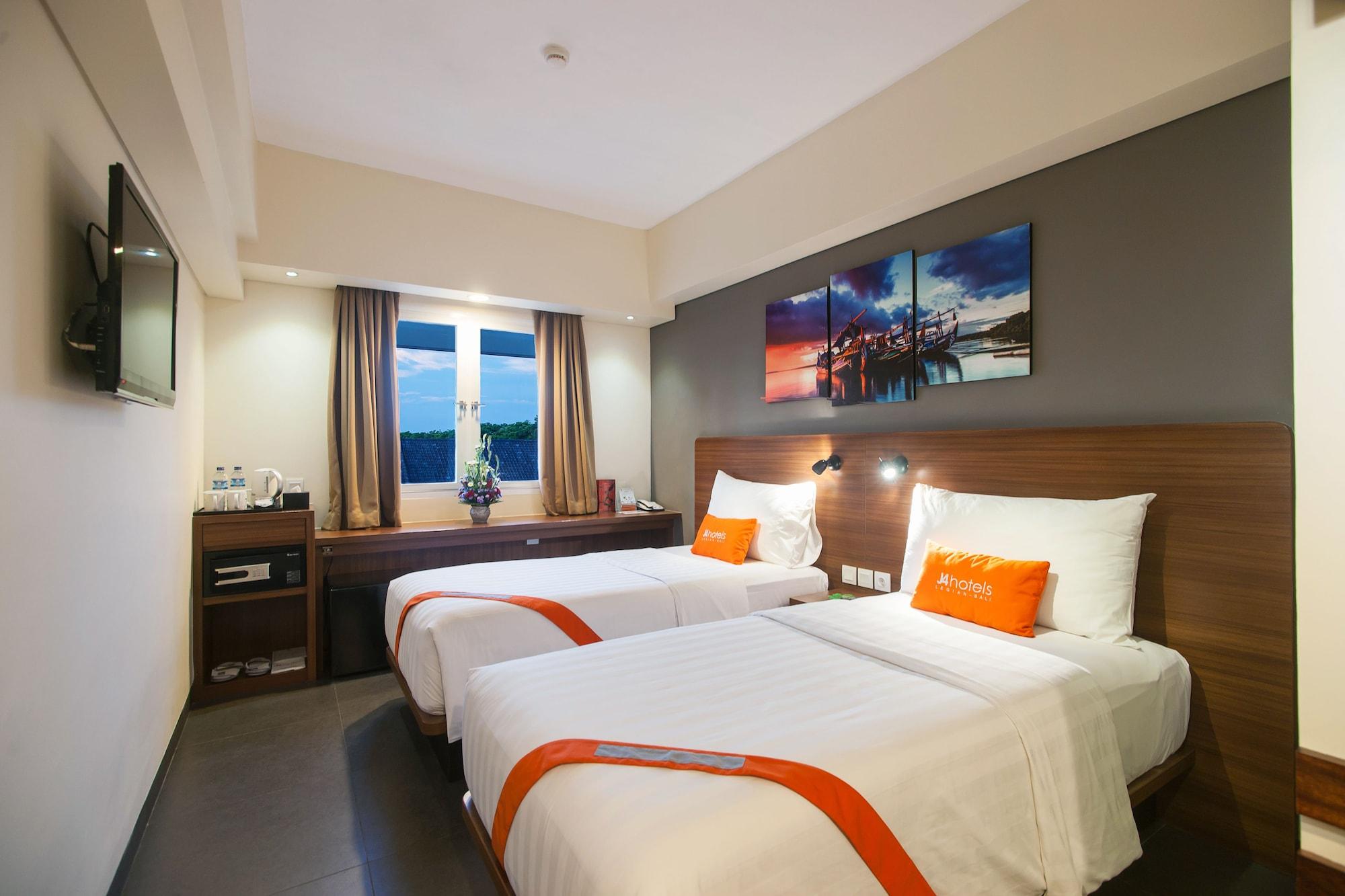 J4 Hotels Legian מראה חיצוני תמונה