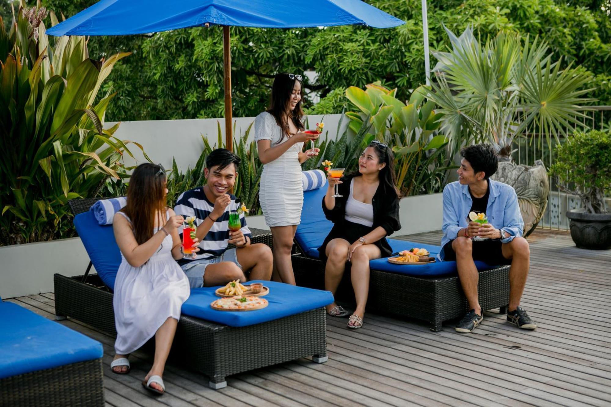 J4 Hotels Legian מראה חיצוני תמונה