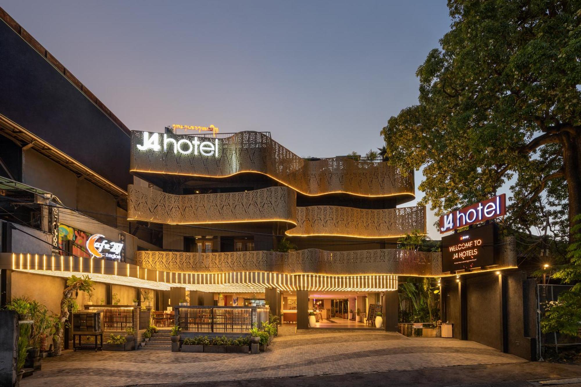 J4 Hotels Legian מראה חיצוני תמונה