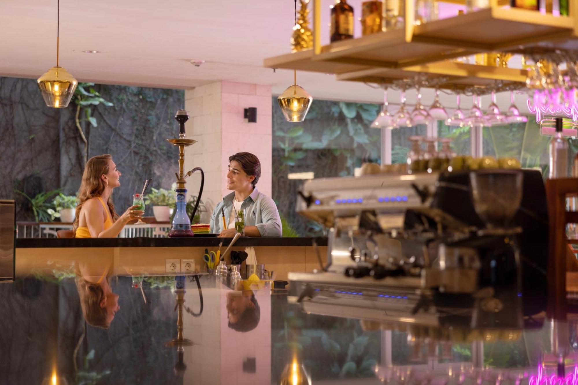 J4 Hotels Legian מראה חיצוני תמונה
